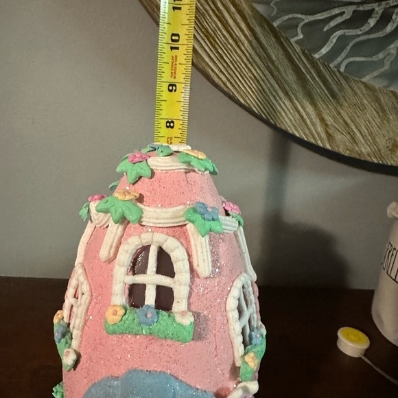 Easter Gingerbread House Egg